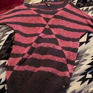 Top to be worn over a tank top